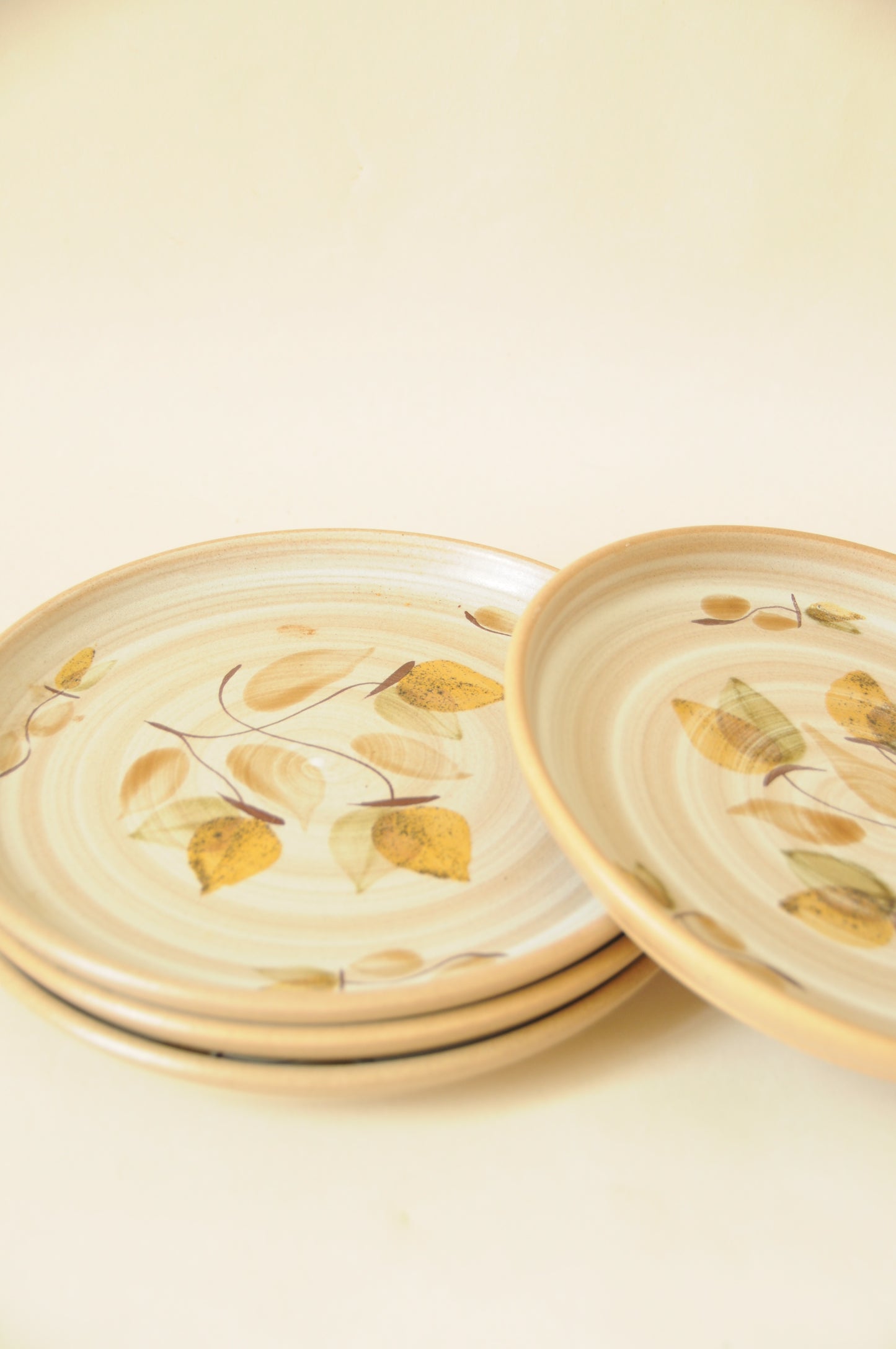 ASSIETTE PLATE A DESSERT EN GRÈS - NIDERVILLER, MODÈLE "DORIA" - ANNÉES 70