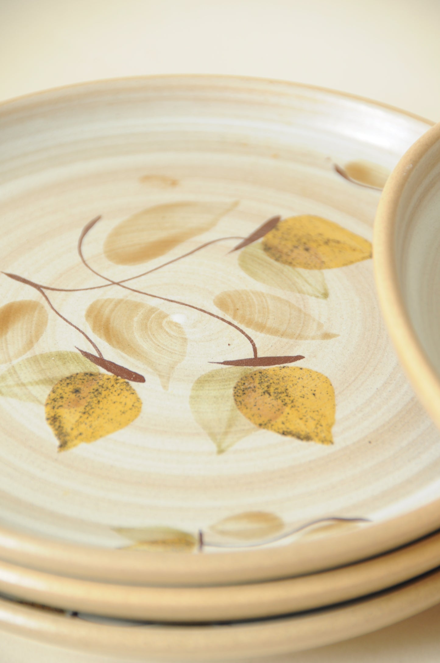 ASSIETTE PLATE A DESSERT EN GRÈS - NIDERVILLER, MODÈLE "DORIA" - ANNÉES 70