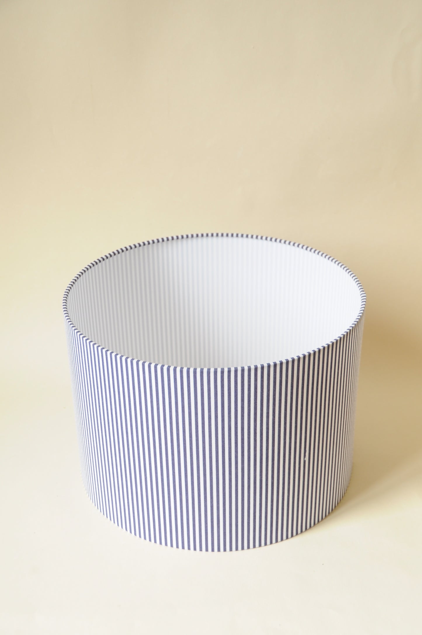 ABAT-JOUR CYLINDRE RAYE BLEU BLANC